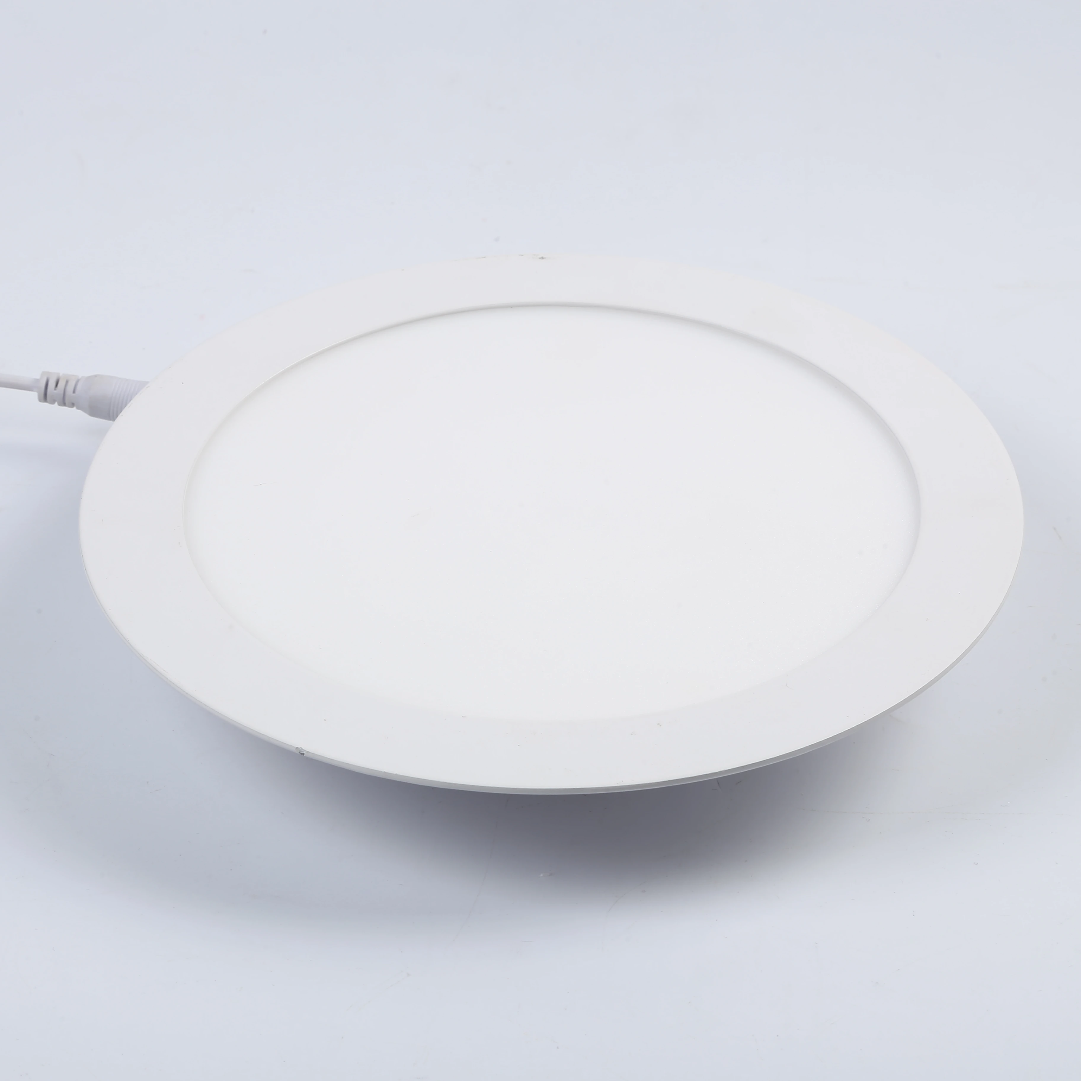 Cheap price 2 Years Warranty AC85-265V Isolated driver Round Ultra Slim Led Panel Light 6W SKD
