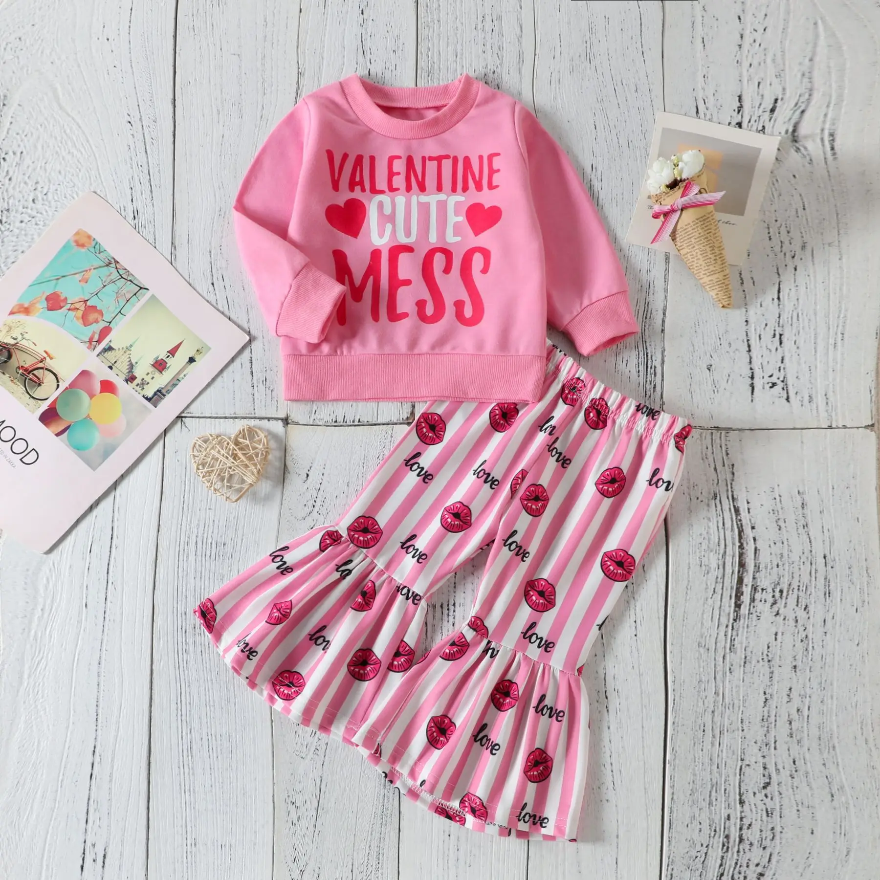 Wholesale Baby Girl Valentines Day Heart Outfit Cute Miss Sweatshirt Tops  Flare Pants Valentines Bell Bottoms Kids Clothes Set
