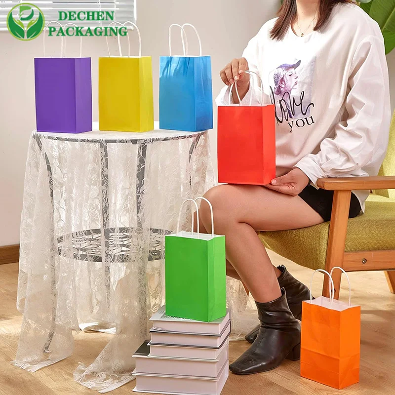 Bolsas de papel plegables con asa para un fácil almacenamiento