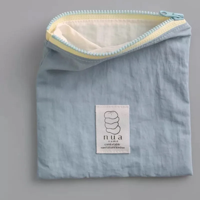 Innovative design make up bag with large capacity eco friendly nylon make up bags for women outdoor travel bag