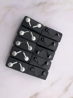 Применимо к гарнитуре Sams S10 IG955 наушники-вкладыши для мобильного телефона гарнитура управления линией Универсальная черного и белого