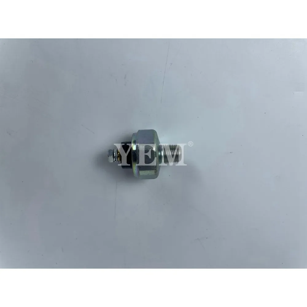 Oil Pressure Sensor 15841-39013 185246060 For Perkins