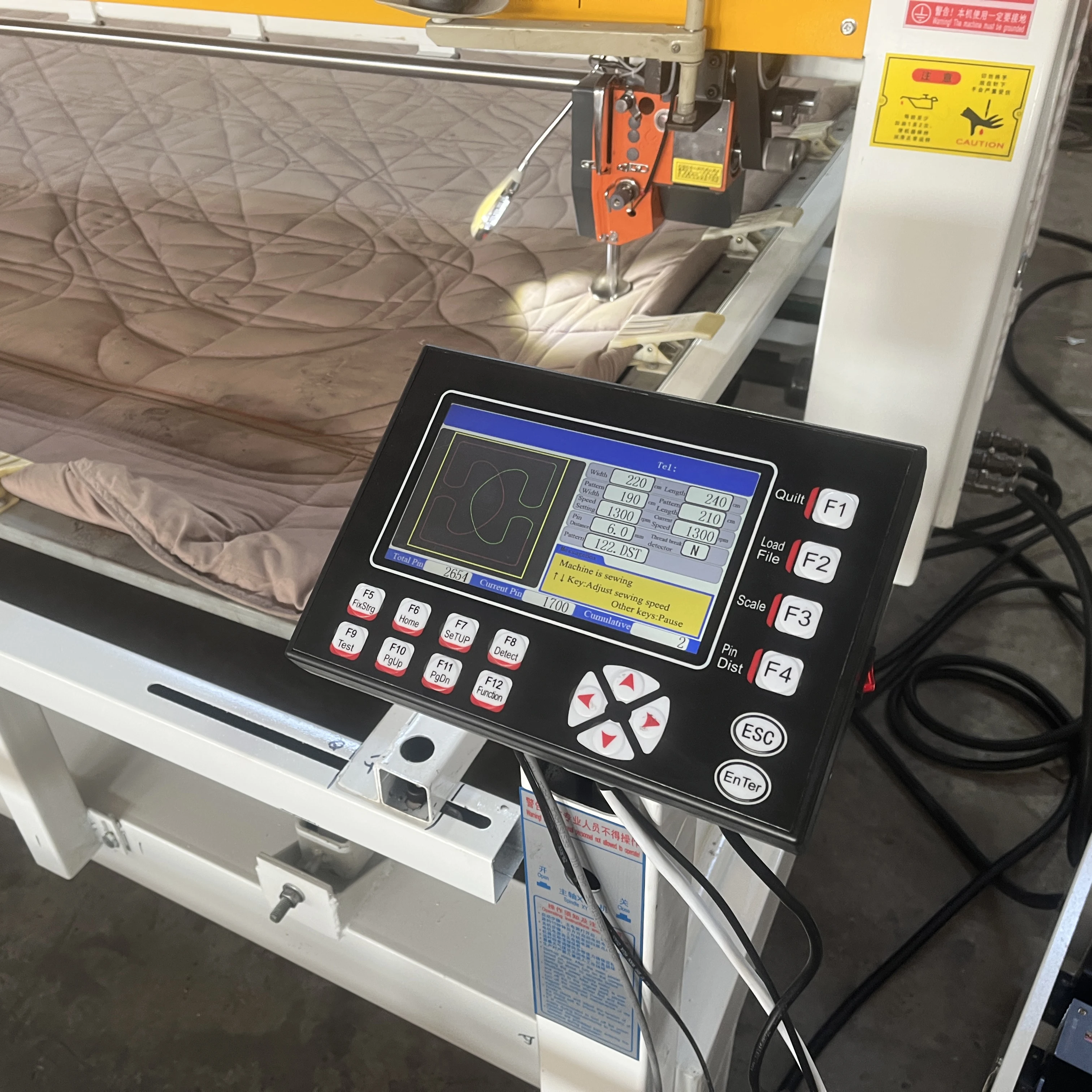 Computerized Quilting Machine Industrial Quilt Sewing CNC Single Needle Mattress Fabric Carpet Bedcover Embroidery Machine