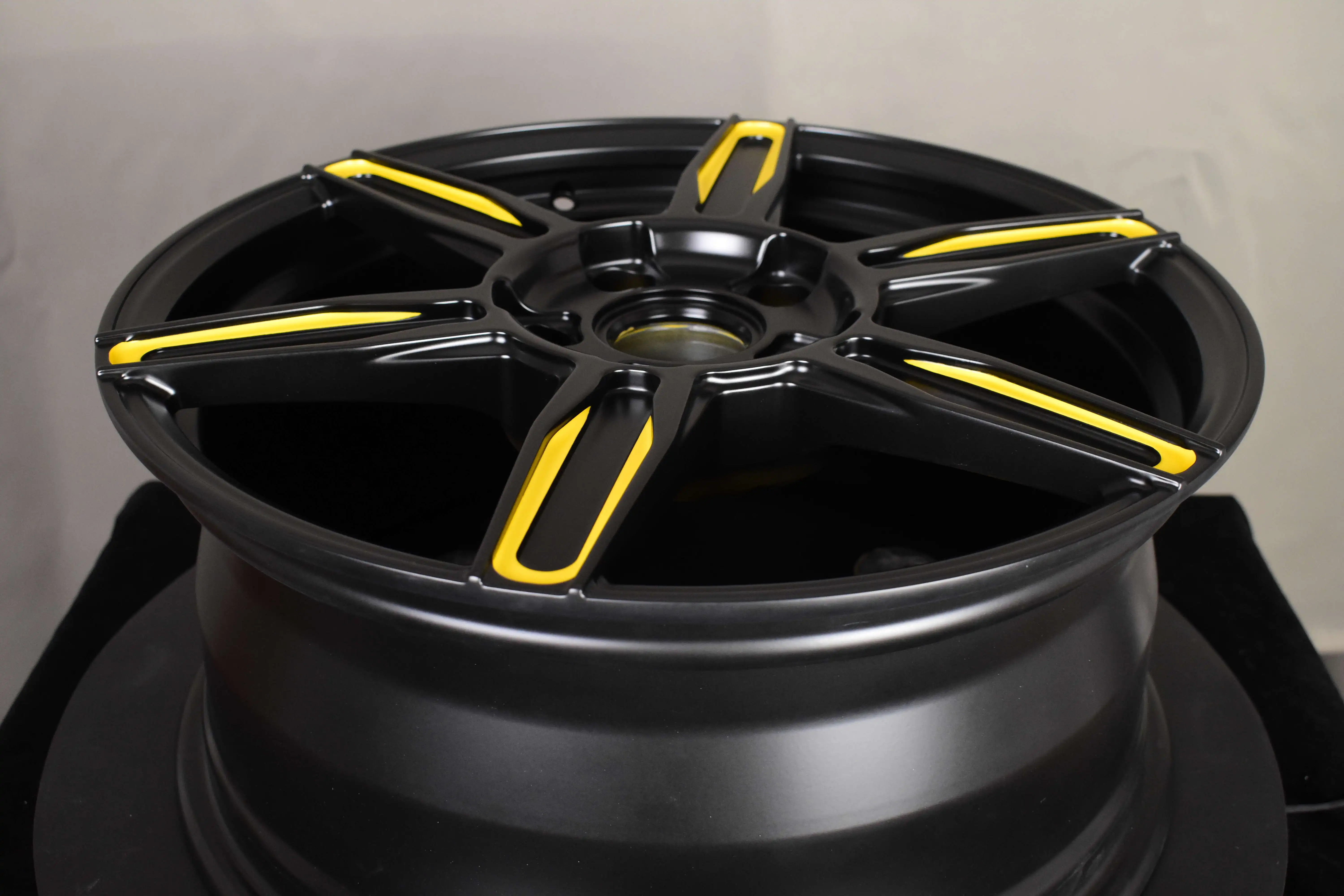 Pengzhen 18x11J Forged Matte Black and Yellow 6 Spoke Wheels for