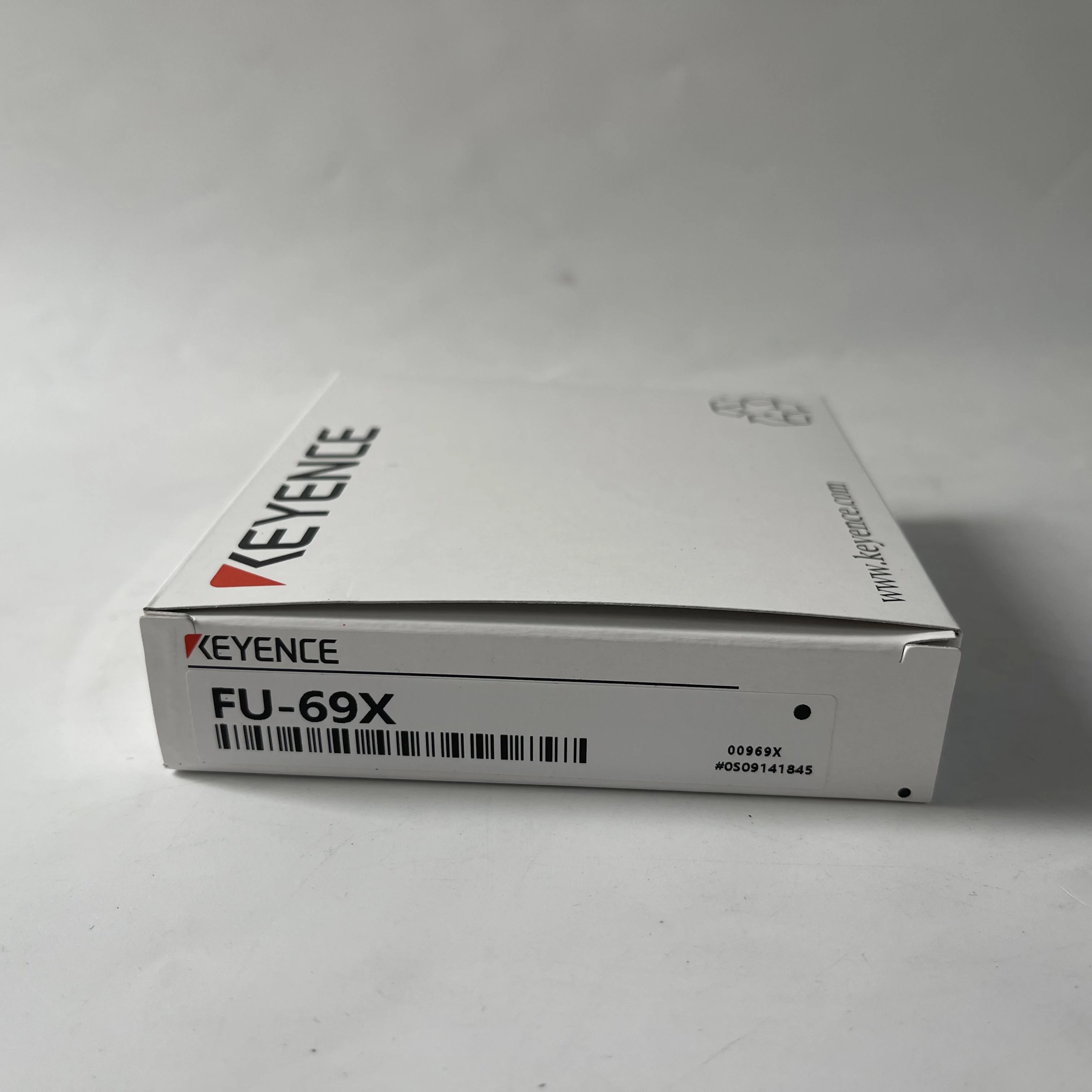 KEYENCE Fiber Optic Sensor FU-69X
