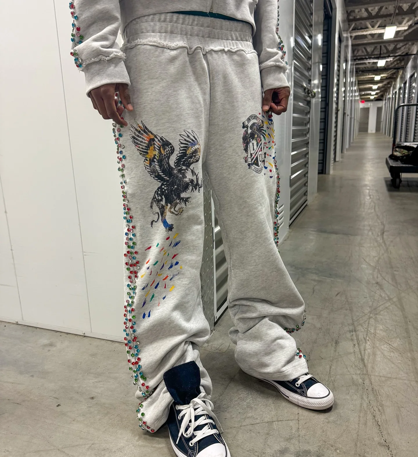 SlatiWholesale Custom 100% Cotton Knitted Men's Wide-Leg Sweatpants 250g Rhinestone Printed OEM Service Available gallery 4