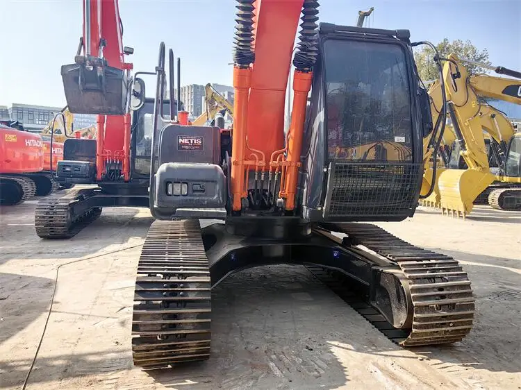 Used Hitachi ZX120 Excavator with 0.59 Bucket Capacity 12000 KG Machine Weight and 72.7kw Power