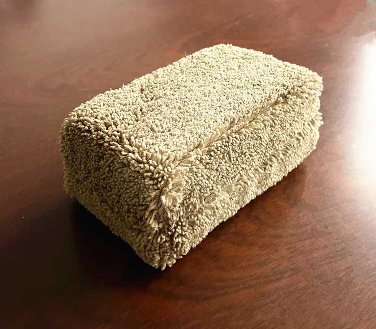 Губка-аппликатор из микрофибры с керамическим покрытием коричневого цвета для автомобильного детейлинга