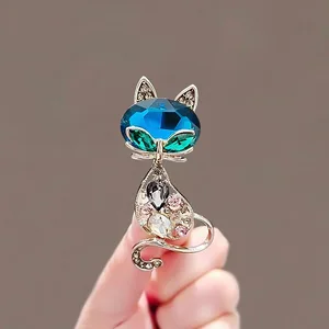 Korean Style Cat Brooch High-End Exquisite Alloy Pin Buckle Corsage Accessories Electroplated Diamond Fashionable Suit Accents
