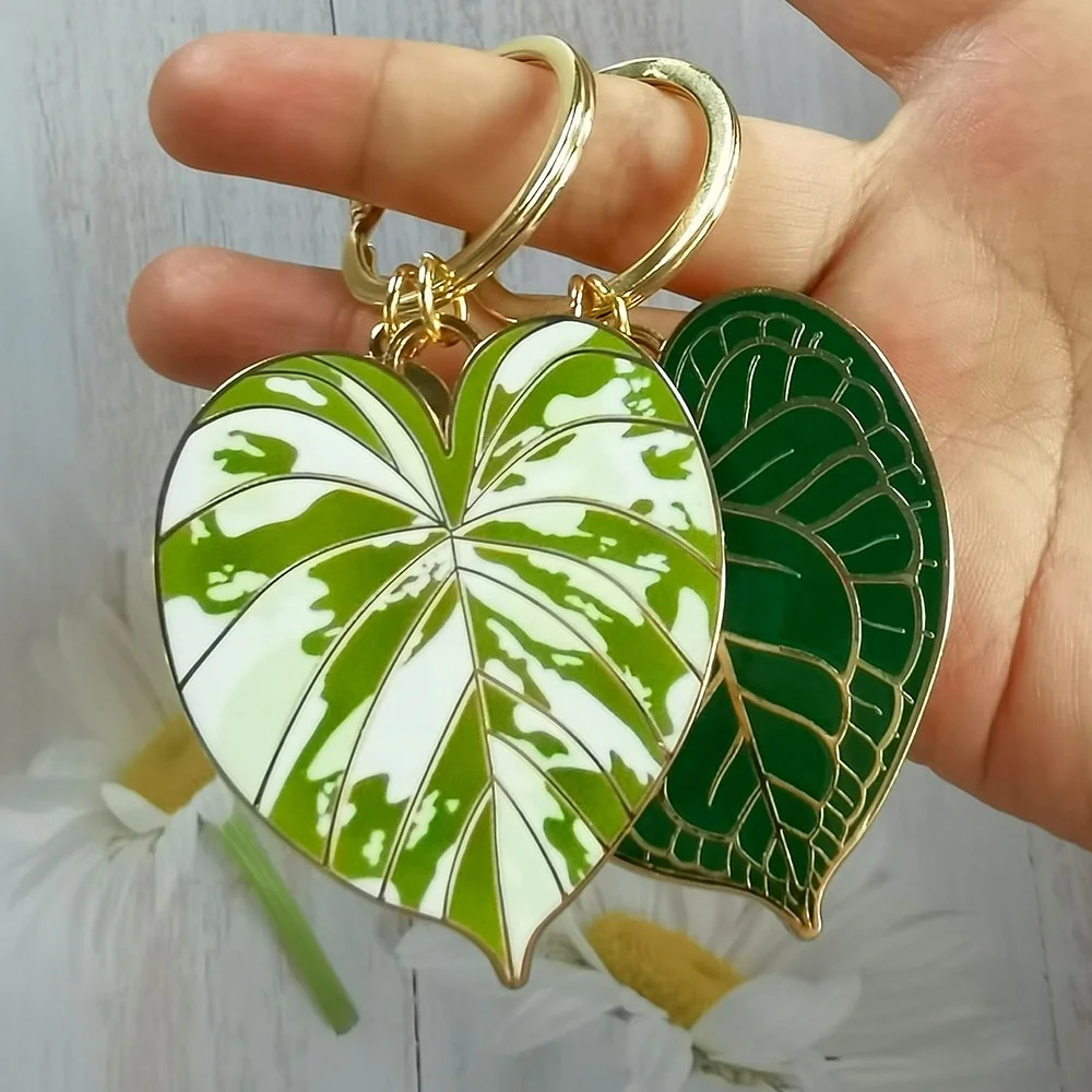2024 New Free Mold Custom Gold Monstera Leaf Keychain manufacture