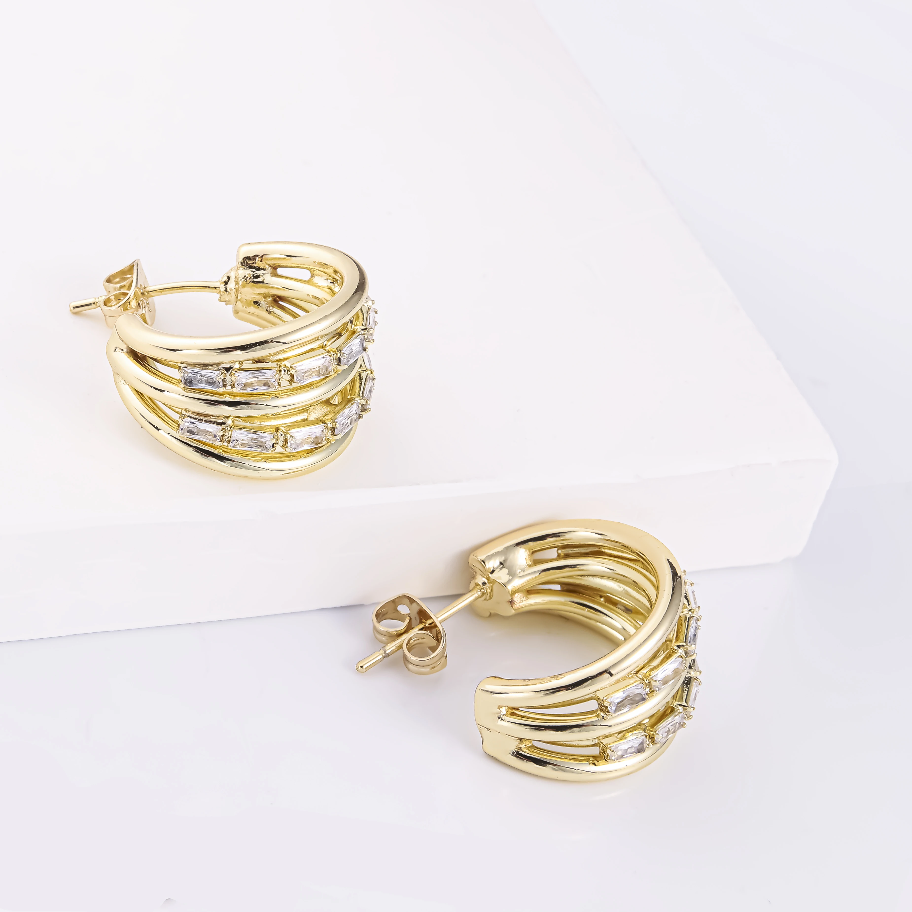 thumbnail image 2 of Eloqueen 14K Gold Earrings For Women Twisted Gold Hoop 2 of 12