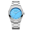 montre de couleur bleu glacier