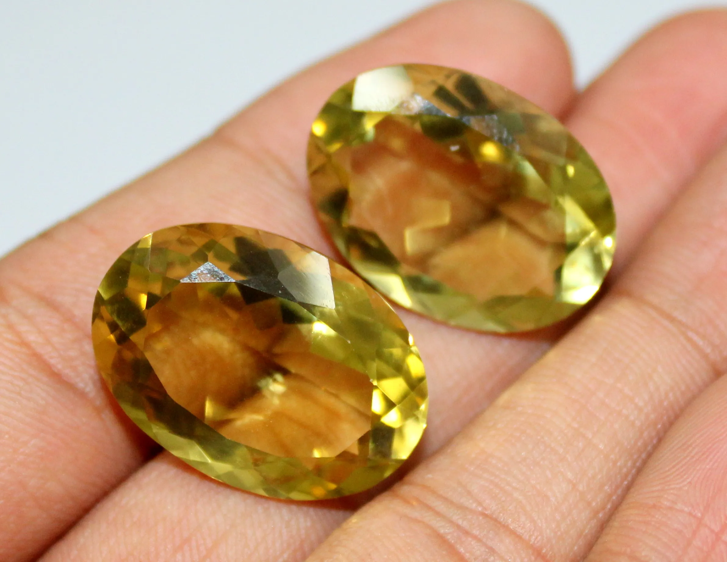aaa quality natural yellow sapphire oval faceted loose gemstone