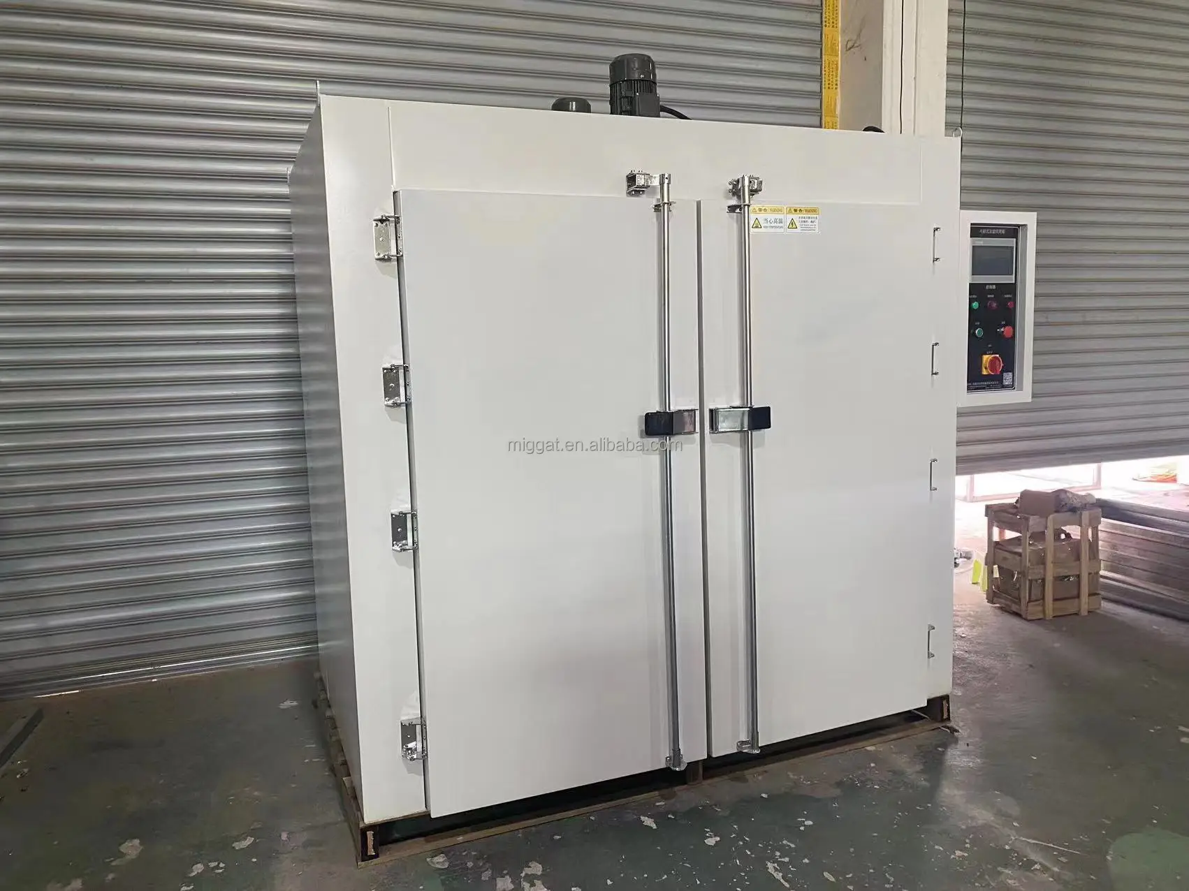 Large Industrial Oven Double Door Flat Bottom Plastic Particle Drying