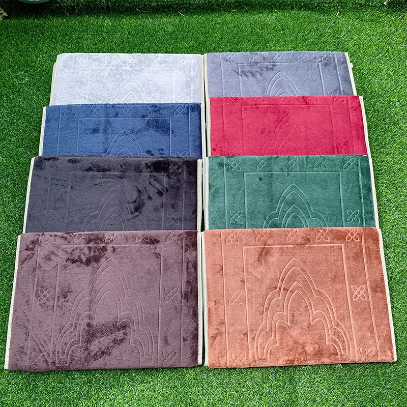Embossed Portable Prayer Mat With Backrest For Muslims_voghion.com