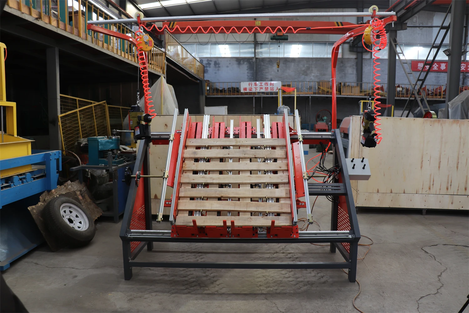 Automatic Nail Wood Pallet Making Machine