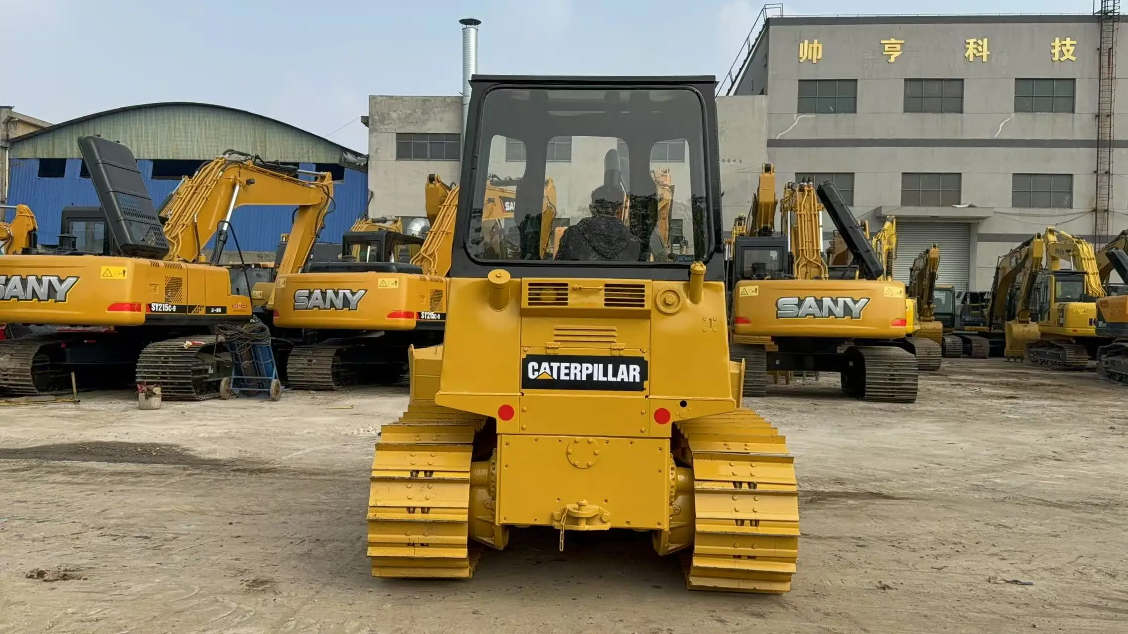 Sourcing Attachments for a 3 Ton compact excavator