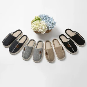 Warm Comfortable Indoor Home Winter Fluffy Fur for Slippers with Soft PVC Outsole Closed Toe Anti-Slip-Customizaton