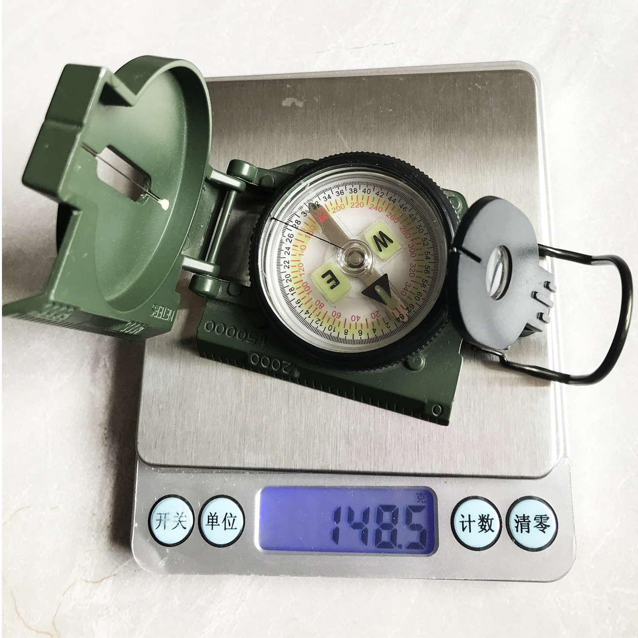 Boussole US Lensatic Compass. Fabrication civile post-WW2. Reconstitution