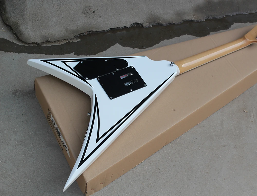 E-II SV ホワイト フライングv E-II SV ホワイト フライングv Gibson 70s Flying V (Ebony