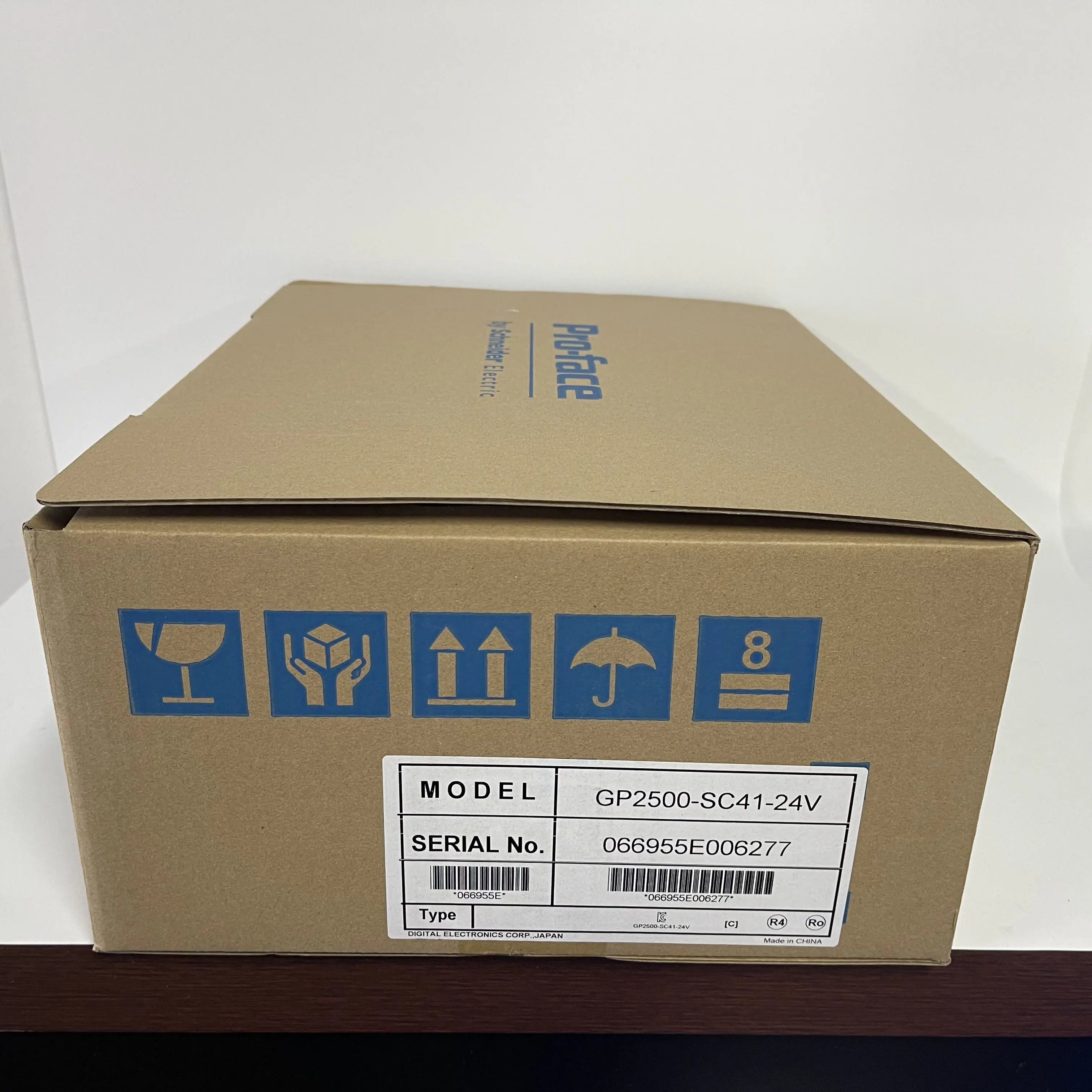 Pro-face HMI Graphic Operation Terminal GP2500-SC41-24V