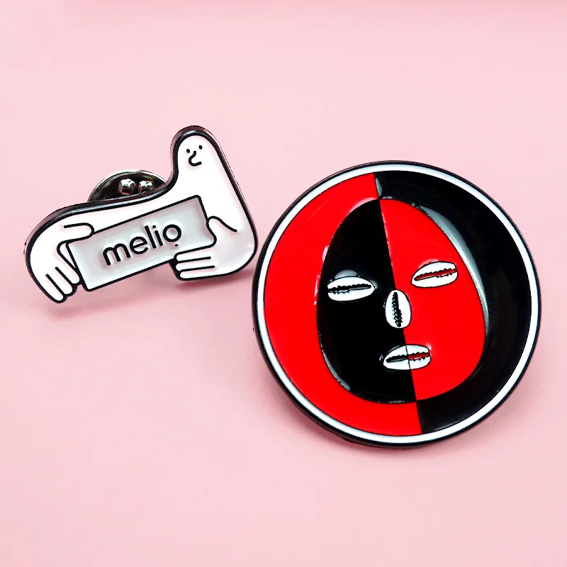 Alibaba.com: Custom Fashion Barber Shop Metal Enamel Pins, Razor Blade ...