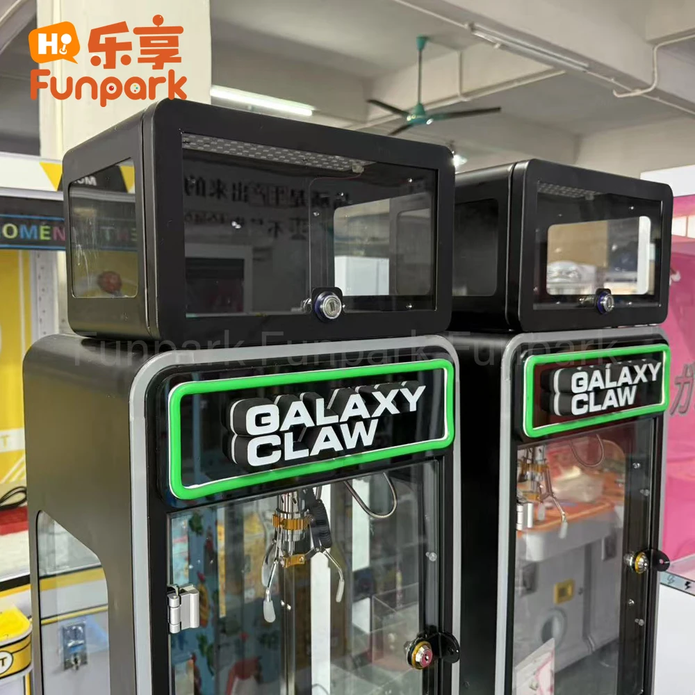 Funpark High Quality Claw Crane Machine Arcade Toys Mega Mini Claw Coin Operated Games Machine supplier