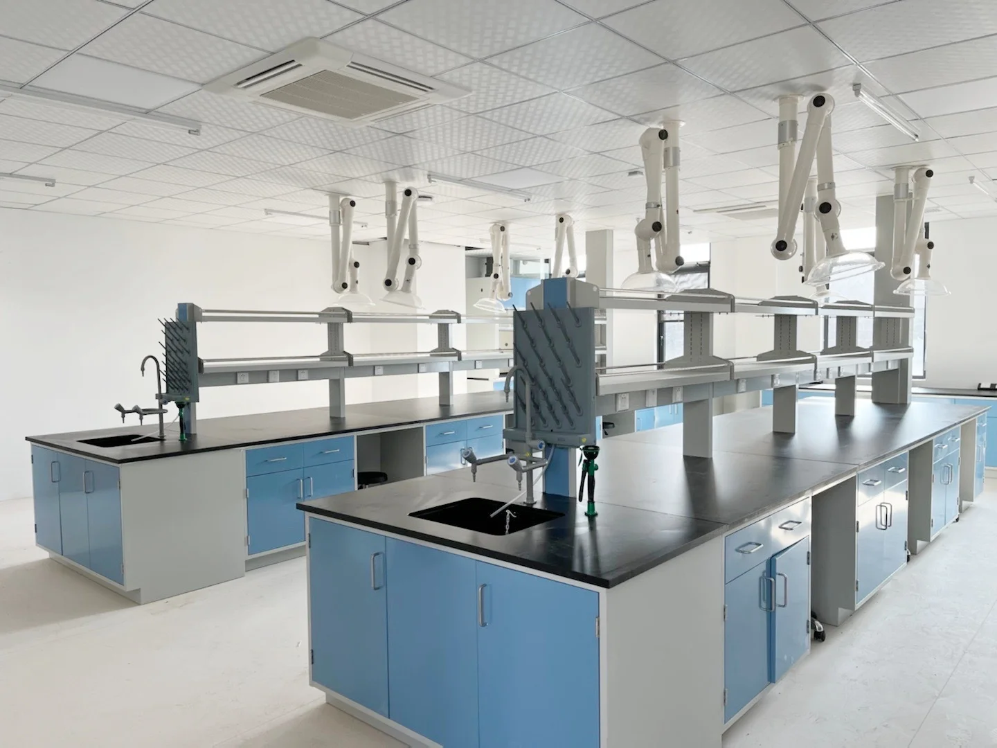 Movable Labatory Cheap Price Customizable Lab Bench Furniture Laboratory Table for ...