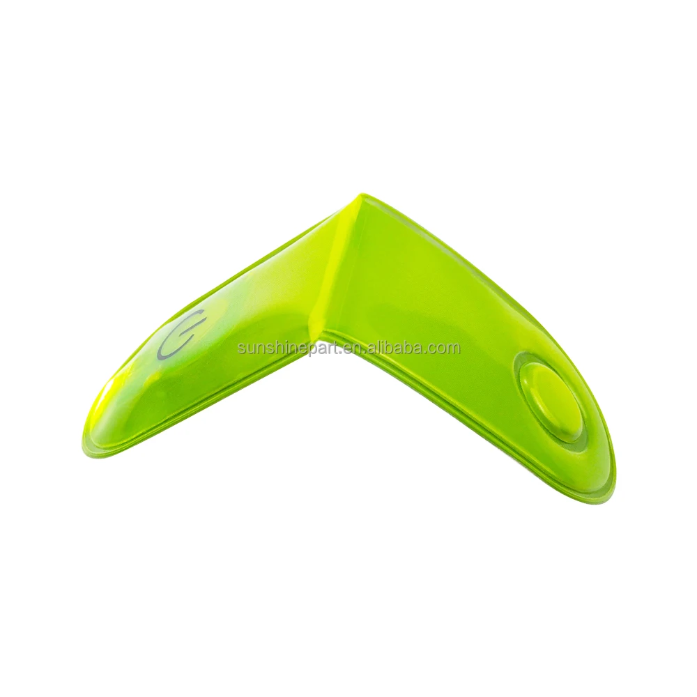 EN17353  Running Reflective Safety Magnet Clips Reflector Pvc Printed Trousers Clip with Super Strong Magnet for Night Jogging