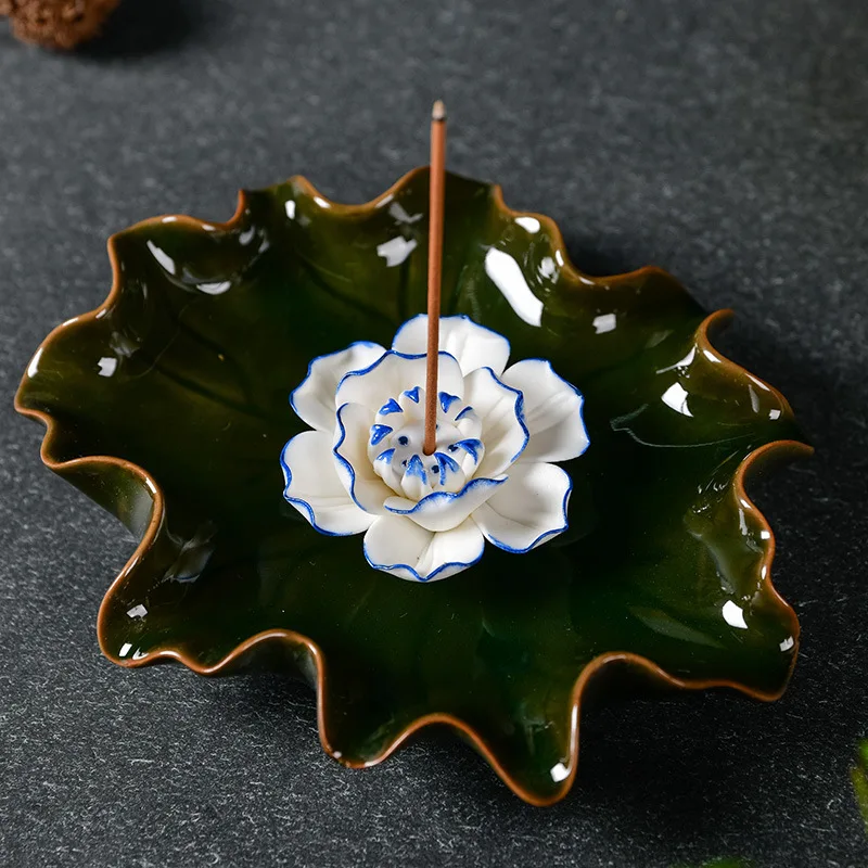 Synwish Handmade Custom Wholesale Incense Holders Ceramic Lotus Incense Burner Incense Joss Stick Holder manufacture