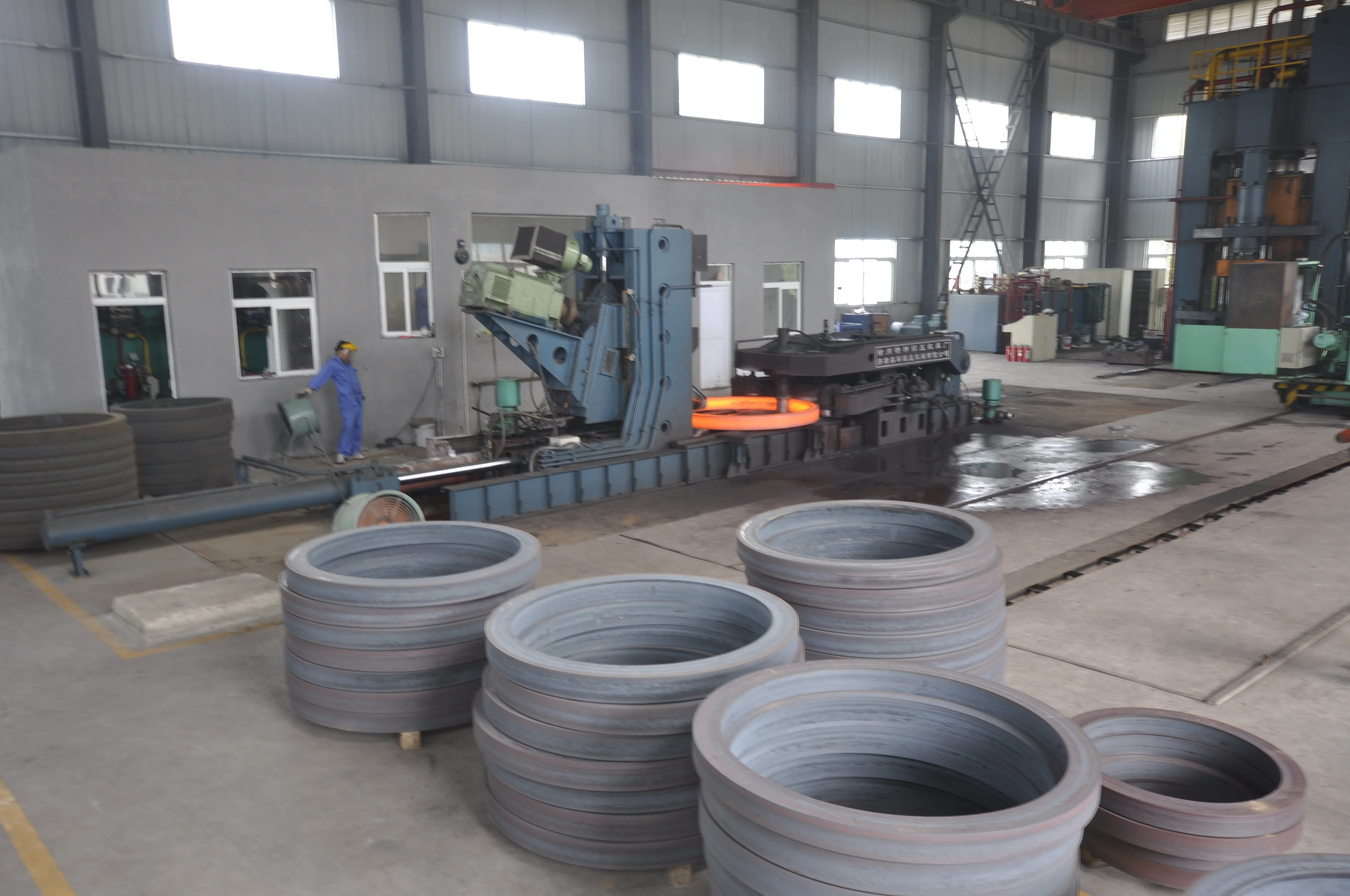 
 Упорная нагрузка, поворотный подшипник с большой нагрузкой для кранового оборудования, вращающиеся стальные шарики/Роликовые запасные части  