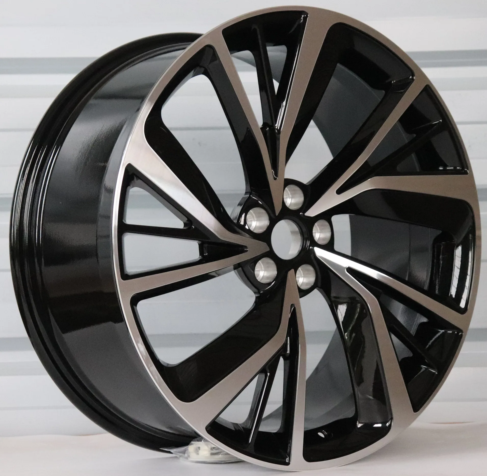 XINLAI Custom New Diamond Cut Design 5x114.3 5x120 5x130 Aluminum Alloy Forged Wheels Rim for Passenger Car Wheels - Image 4