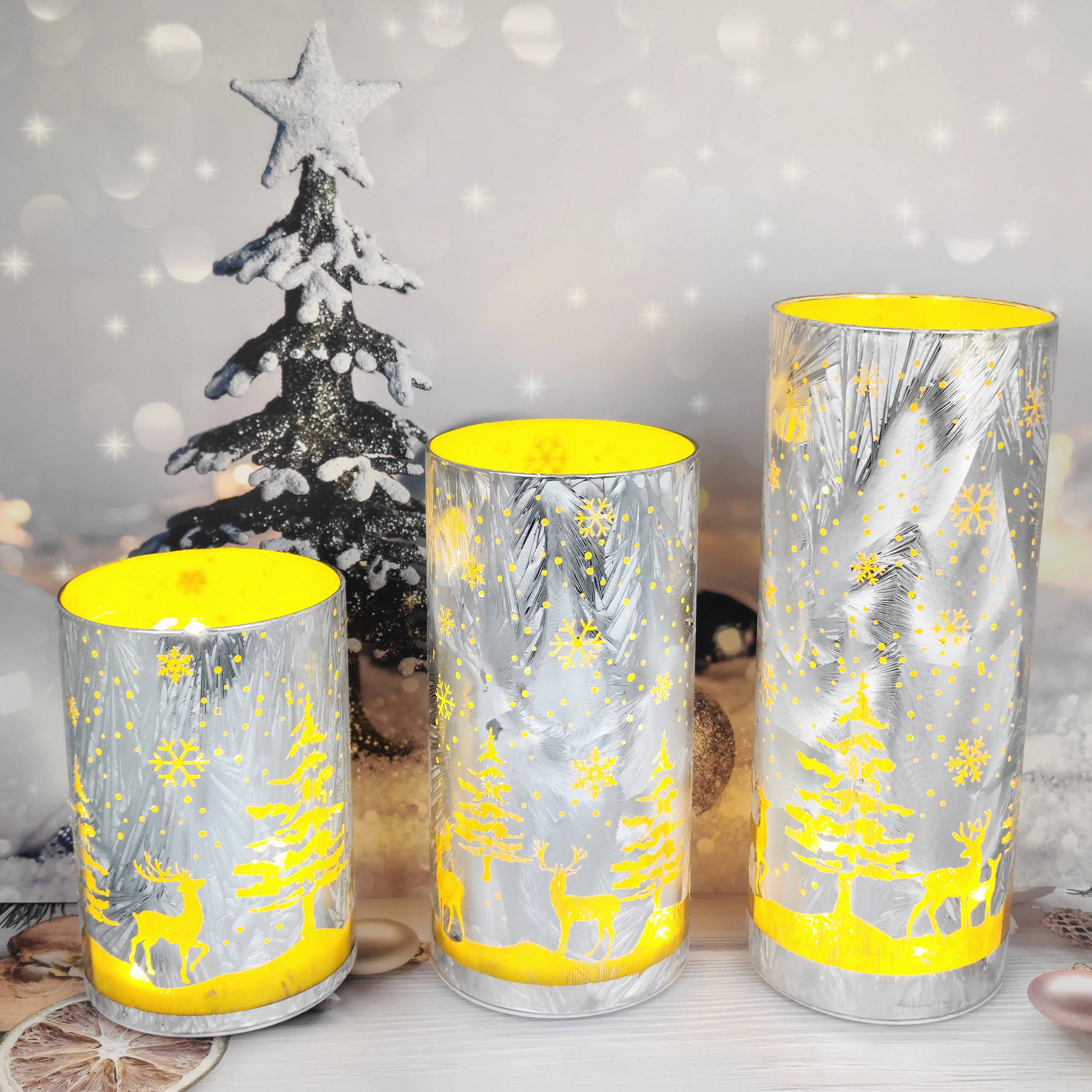 Battery operated led light up glass Christmas cylinder hurricane table decoration setting ideas factory