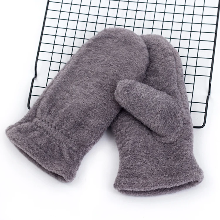 Outdoor Mittens
