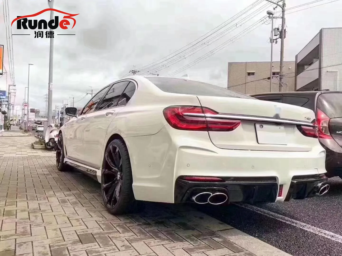 RD WD Style FRP Material Wide Body Kits Front Rear Bumper Side Skirts for BMW 7 Series G11 G12 Body Kit