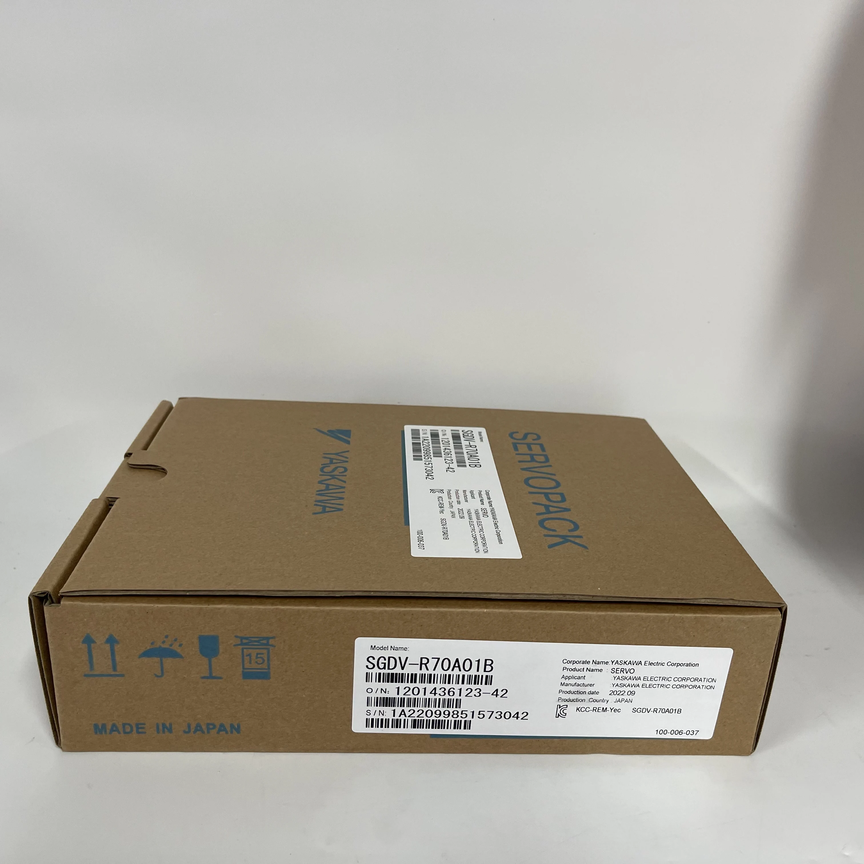 YASKAWA Servo Driver Servopack SGDV-R70A01B YASKAWA Servo Driver Servopack SGDV-R70A01B
