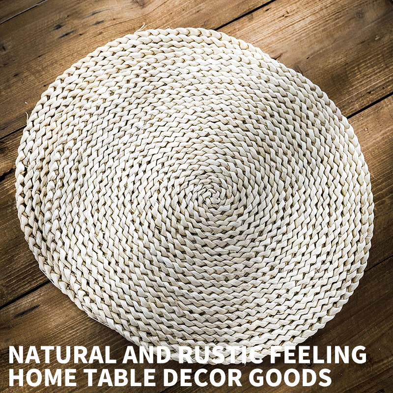 Pastoral Design Table Decoration Heat Resistant 35cm Round Woven Straw