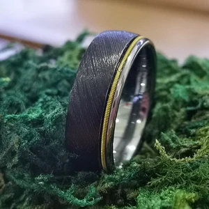 8mm Two-Tone Silver Black Tungsten Ring Classic Fashionable Yellow Gold Guitar String Inlay Guitarist Wedding Band for Men
