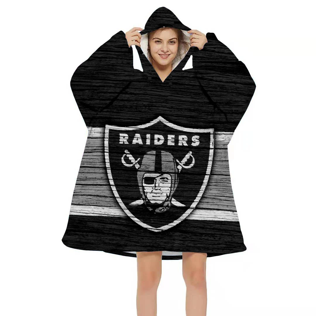 Wholesale hot sale custom women nfl large size winter thick fluffy hoodie  fleece tops white hoodies wearable blanket hoodie From m.