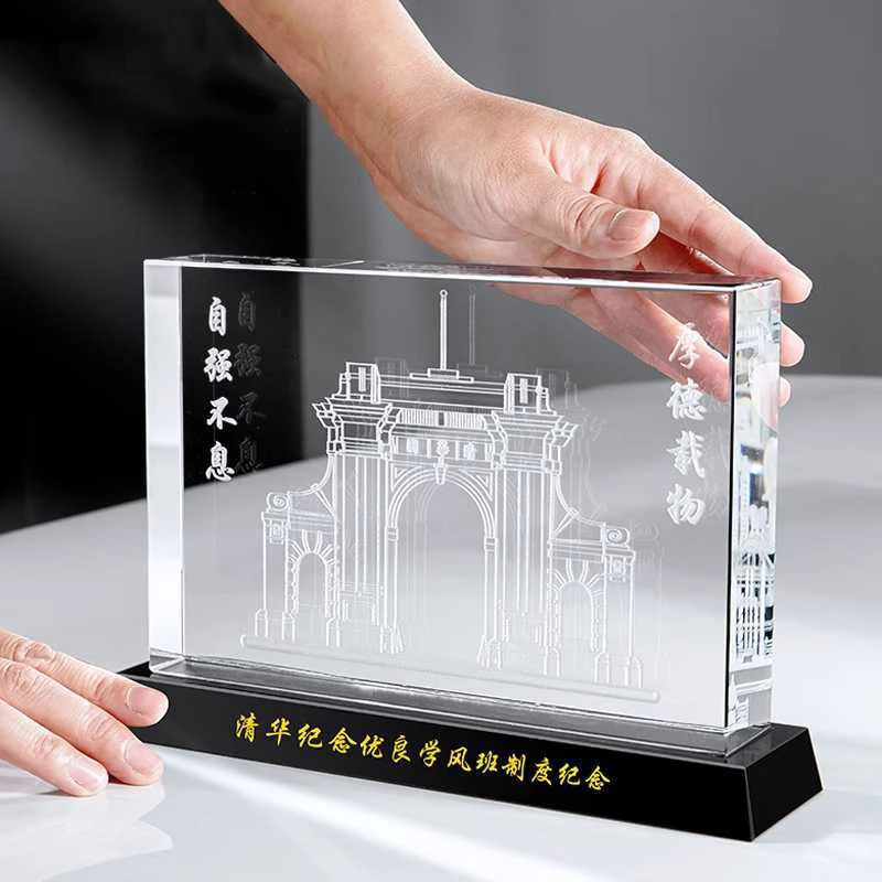 cubo de cristal con grabado láser 3D con edificio interior, decoración para escritorio, artículos de cristal con caja de regalo y logotipo personal dentro del cubo de vidrio