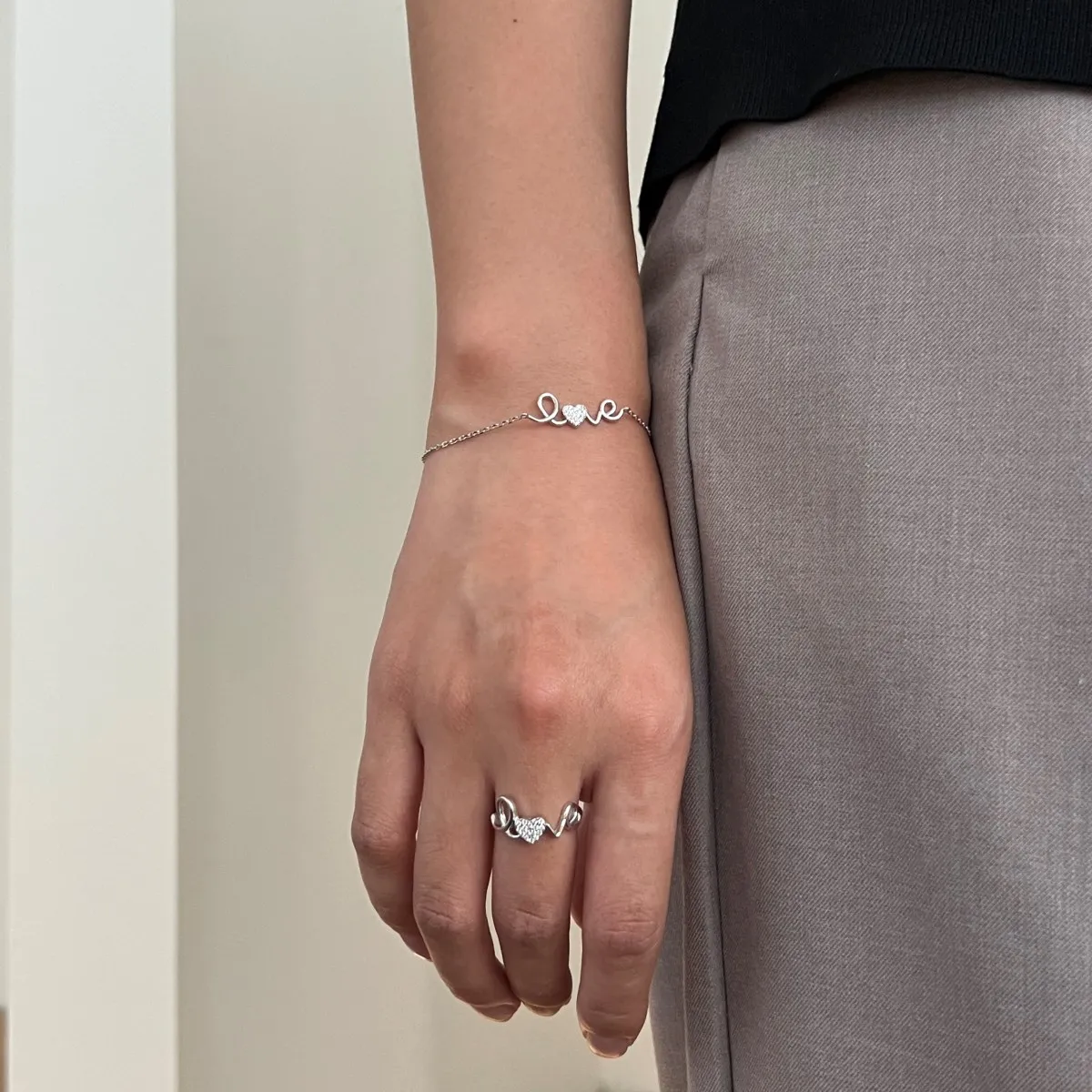 KAKODIY spot classic simple zircon boutique jewelry anniversary gift 925 Sterling Silver ring female love ring detail 3