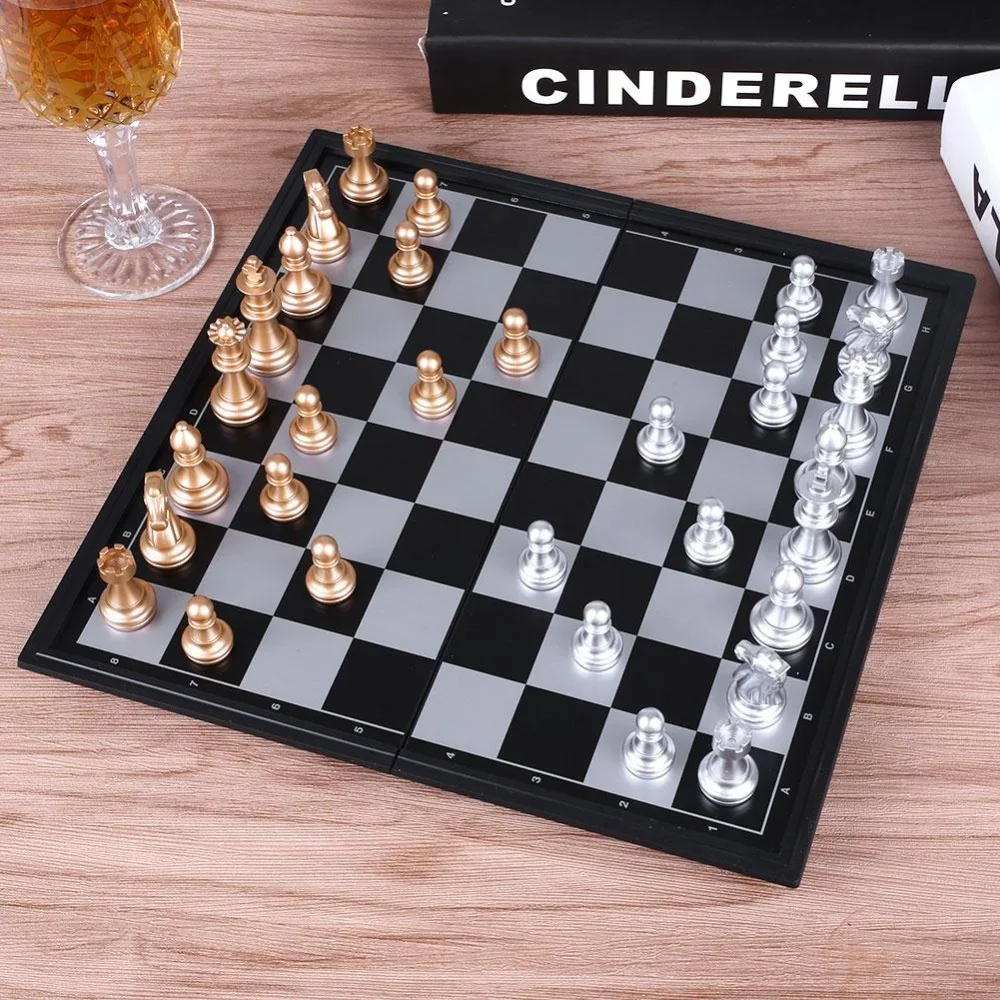 Waterproof 32 Gold Silver Chess Pieces Plastic Chess Board Magnetic Wall Mounted Chess Board Game