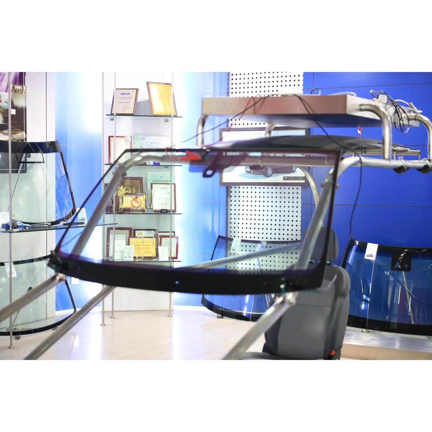 Direct Selling FW03185 GTYTRI Front Windshield Front Windshield Glass Windshield Screen for TOYOTA