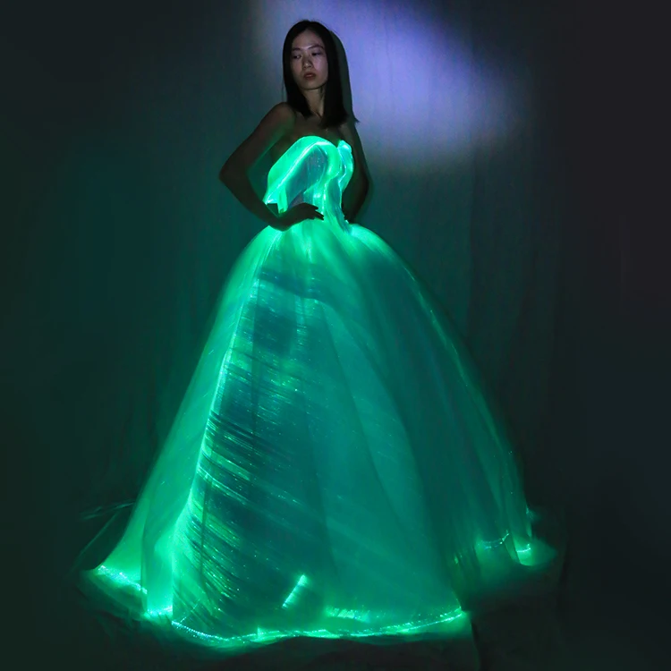 2021 New Arrival Wedding Bridal Gown Glow in the Dark Light up Luminous  Glowing LED Fiber Optic Wedding Dress