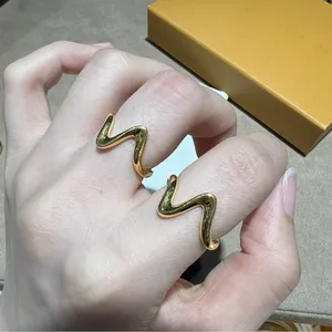 Gorgeous YB 18K Gold Classic Wedding Bridal Engagement Band Ring Brilliant Cut 0.5ct Moissanite Prong Setting Women 59% Purity