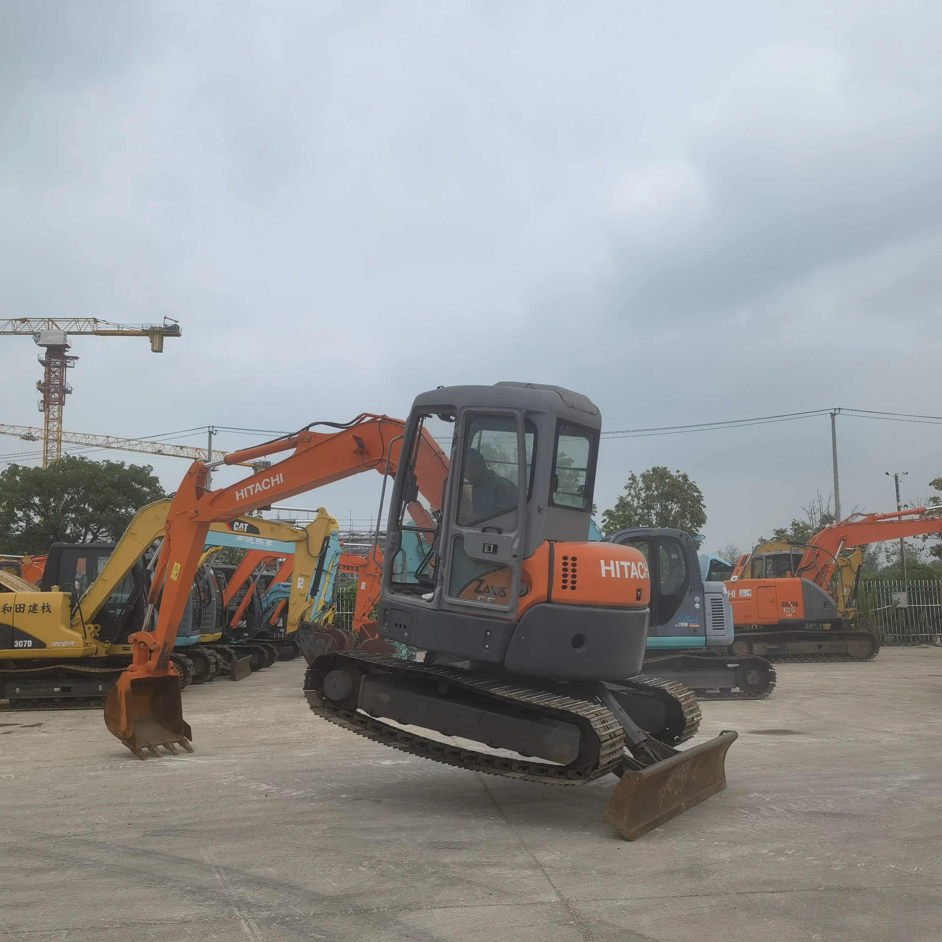 Japan Made Hitachi ZX55 Mini Digger - High Digging Power