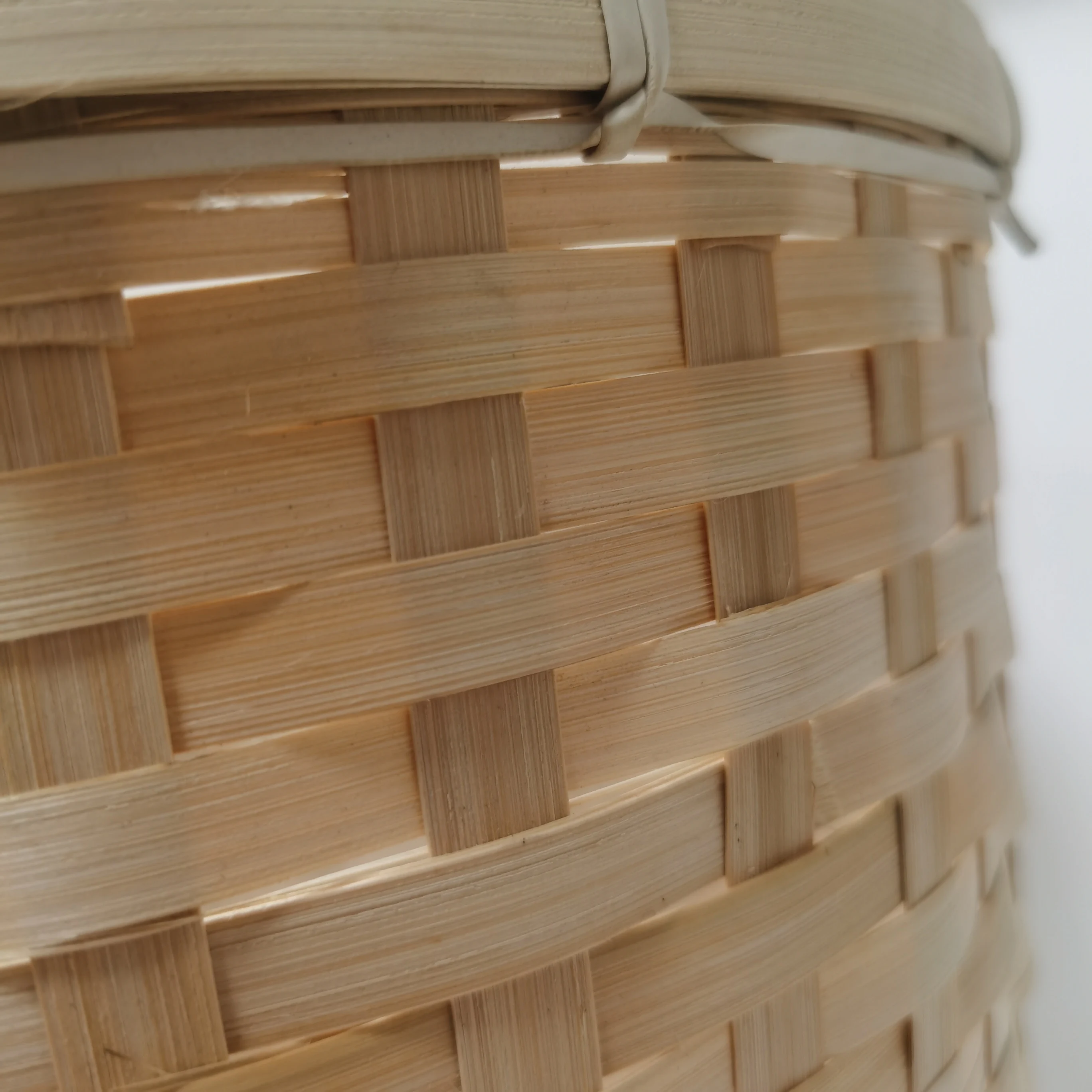 Natural Round Seagrass Bamboo Wicker Belly Basket With Handles Bamboo