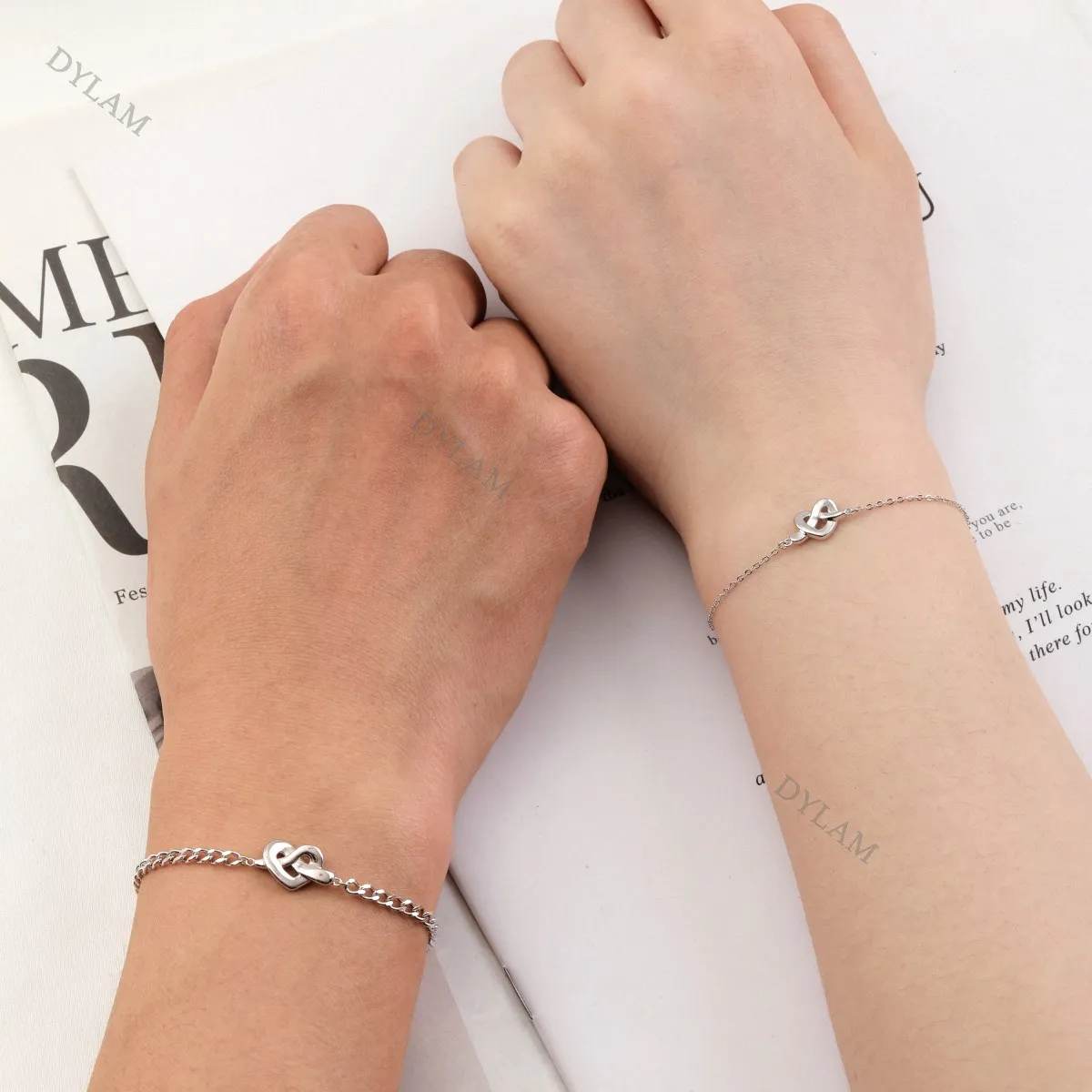 YELUWA Braccialetti Nodo D'amore, Bracciali Coppia Bracciale Amicizia Bracciale Donna Argento Bracciali Amicizia Donna, Regali di Coppia, Regalo Amica, Regalo Fidanzato, Regali Mamma - Oro e Argento