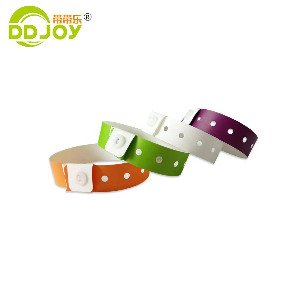 OEM ODM водонепроницаемый одноразовый полипропиленовый/виниловый композитный L-образный пластиковый браслет на запястье/браслет для мероприятий или вечеринок