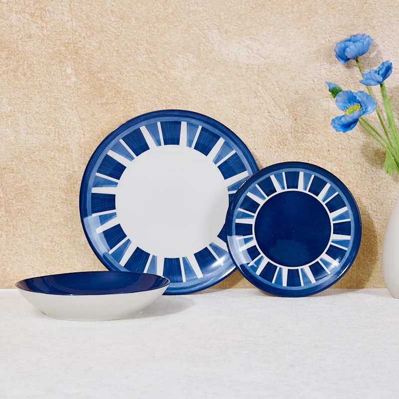 Blue Porcelain Plate Set Customizable Microwave/Oven Safe Minimalist Design Sustainable for Family Gatherings Hotels Restaurants